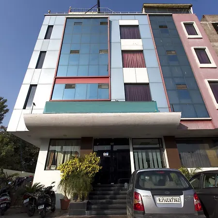 Hotel Landmark-2